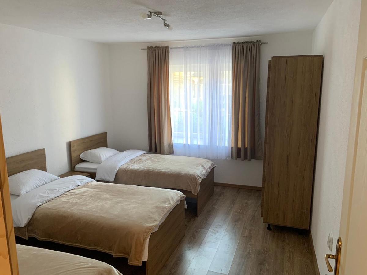 Lejla'S Guesthouse Gusinje Экстерьер фото