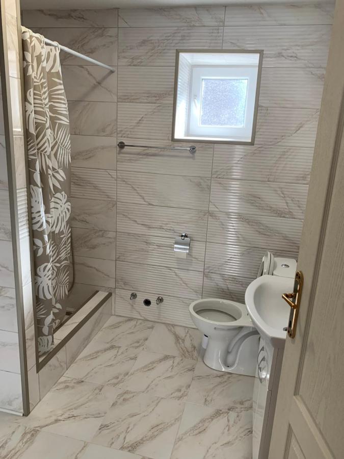 Lejla'S Guesthouse Gusinje Экстерьер фото