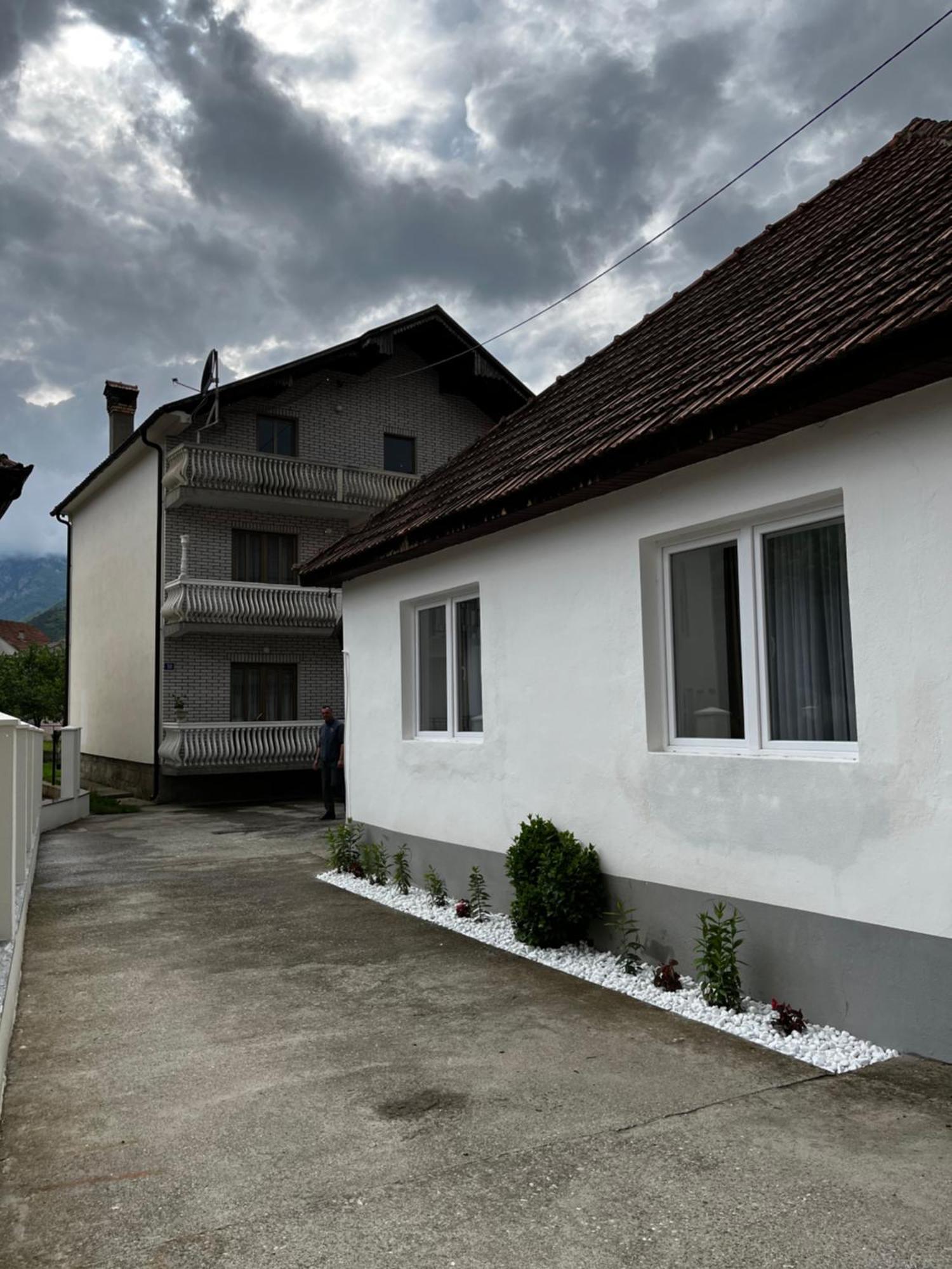 Lejla'S Guesthouse Gusinje Экстерьер фото